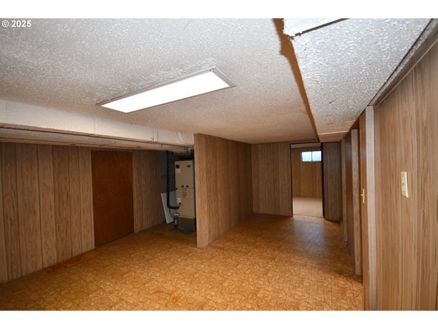 2534 W 10TH St, The Dalles, OR 97058