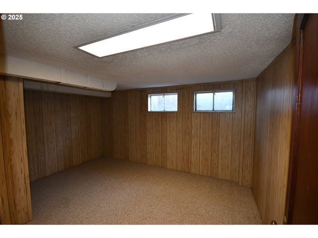 2534 W 10TH St, The Dalles, OR 97058