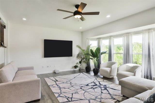 216 Liberty Valley Drive, Foristell, MO 63348