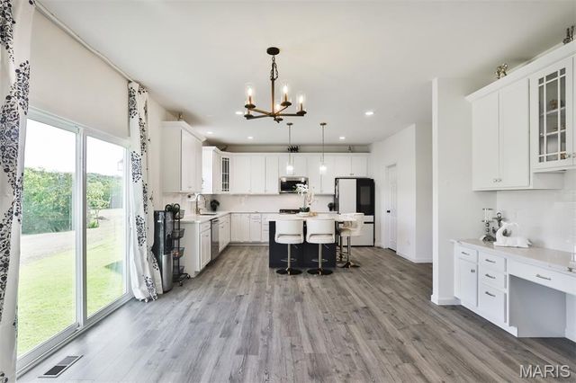 216 Liberty Valley Drive, Foristell, MO 63348