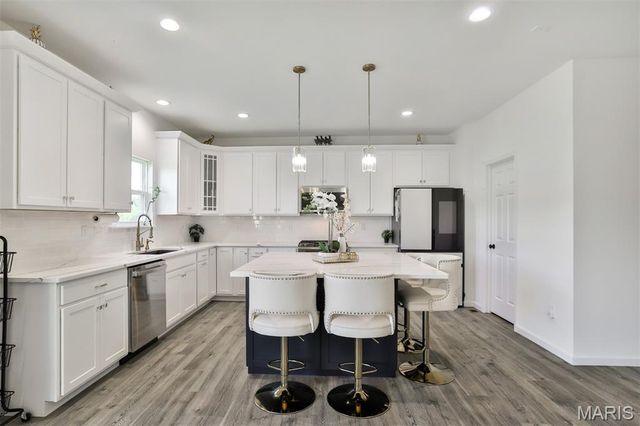 216 Liberty Valley Drive, Foristell, MO 63348