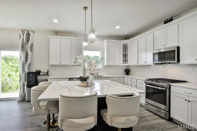 216 Liberty Valley Drive, Foristell, MO 63348