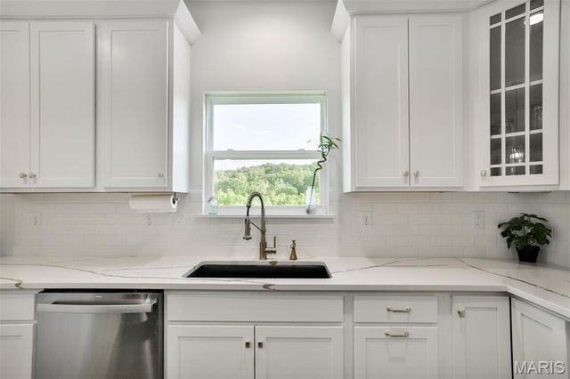 216 Liberty Valley Drive, Foristell, MO 63348