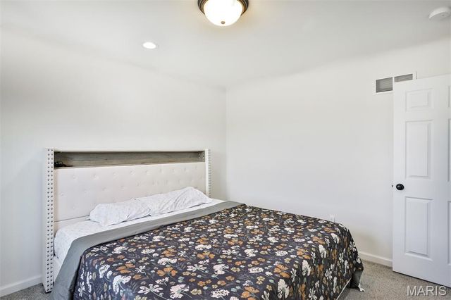 216 Liberty Valley Drive, Foristell, MO 63348