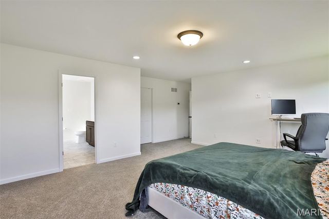 216 Liberty Valley Drive, Foristell, MO 63348