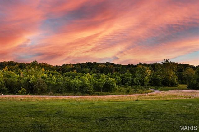 216 Liberty Valley Drive, Foristell, MO 63348