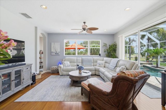 6210 IKES CABIN COURT, Palmetto, FL 34221