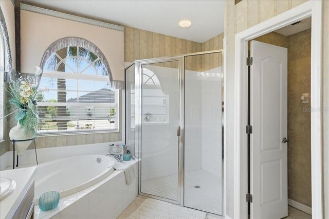 6210 IKES CABIN COURT, Palmetto, FL 34221