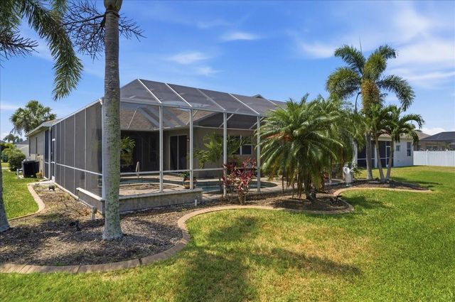 6210 IKES CABIN COURT, Palmetto, FL 34221