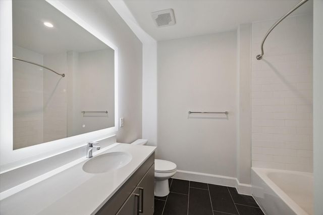 2000 Hughes Landing 111, The Woodlands, TX 77380