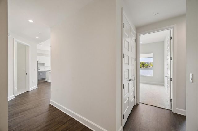 2000 Hughes Landing 111, The Woodlands, TX 77380