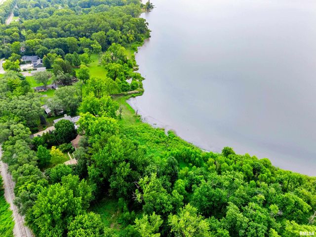 7514 N GALENA Road, Peoria, IL 61615