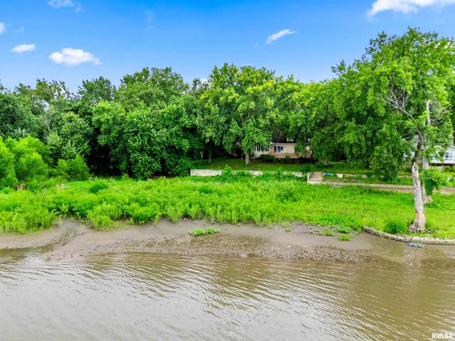 7514 N GALENA Road, Peoria, IL 61615