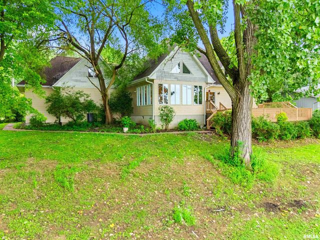 7514 N GALENA Road, Peoria, IL 61615