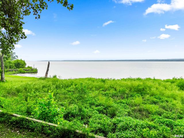 7514 N GALENA Road, Peoria, IL 61615