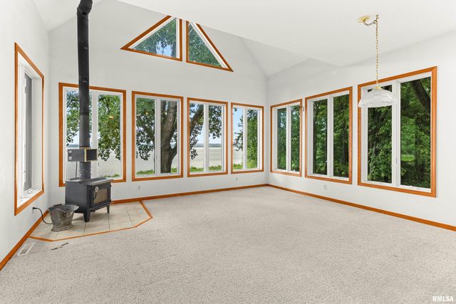 7514 N GALENA Road, Peoria, IL 61615