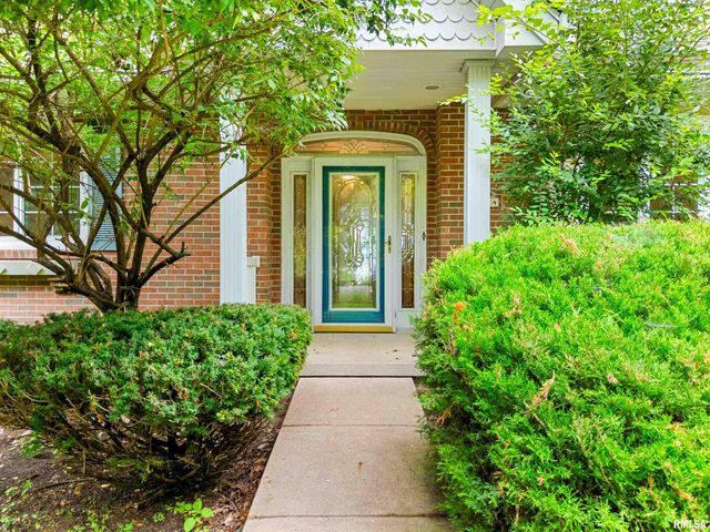 7514 N GALENA Road, Peoria, IL 61615