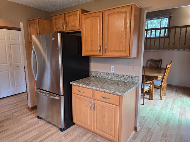 1830 Walnut Lane, Eagan, MN 55122