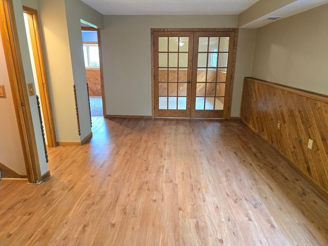 1830 Walnut Lane, Eagan, MN 55122