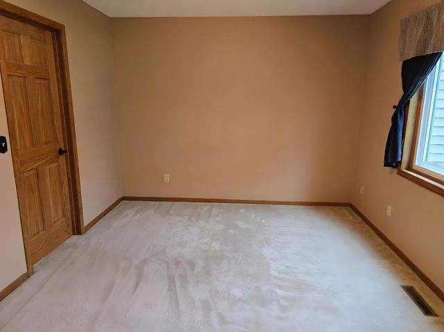 1830 Walnut Lane, Eagan, MN 55122