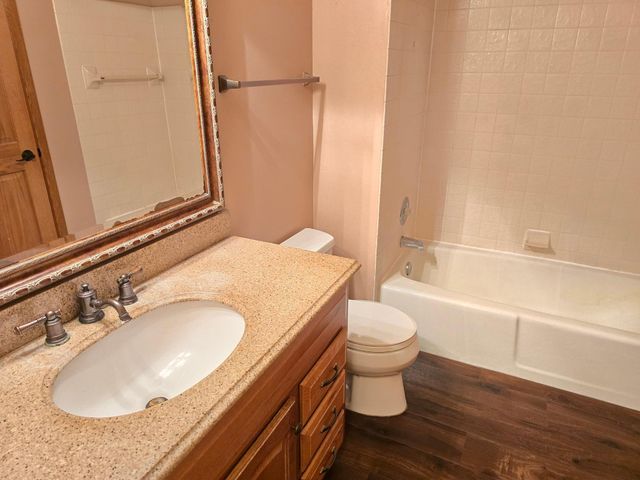 1830 Walnut Lane, Eagan, MN 55122