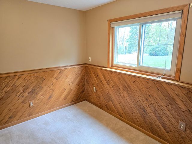 1830 Walnut Lane, Eagan, MN 55122
