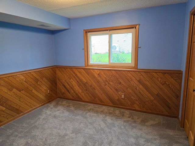 1830 Walnut Lane, Eagan, MN 55122