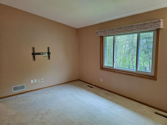 1830 Walnut Lane, Eagan, MN 55122