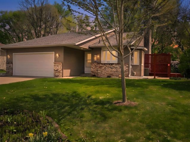 1830 Walnut Lane, Eagan, MN 55122