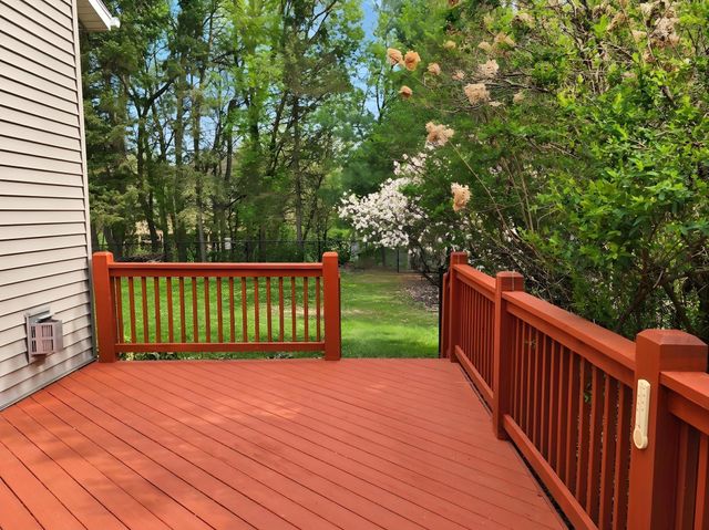 1830 Walnut Lane, Eagan, MN 55122