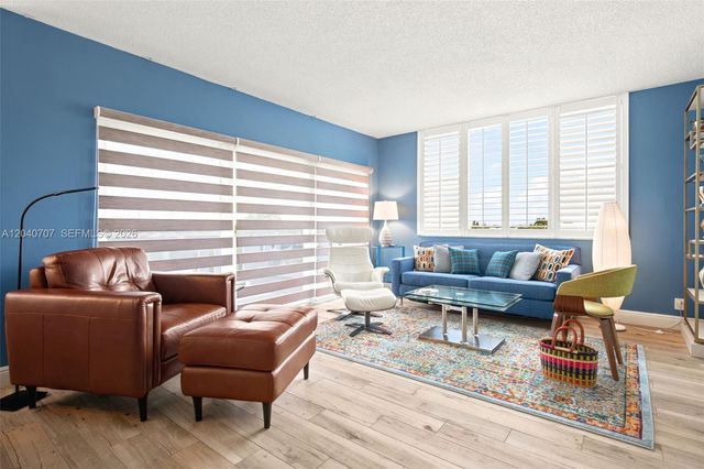 4350 Hillcrest Dr 611 611, Hollywood, FL 33021