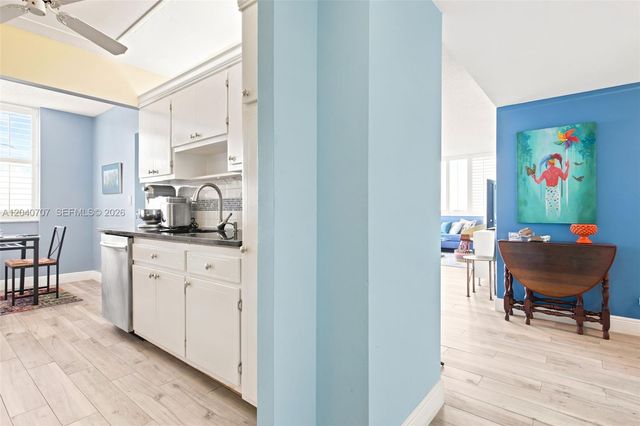 4350 Hillcrest Dr 611 611, Hollywood, FL 33021