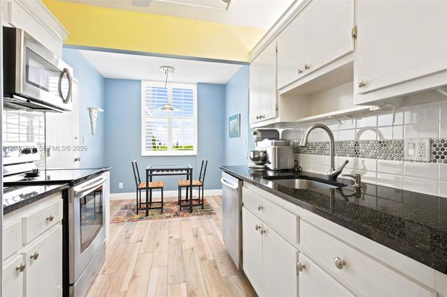 4350 Hillcrest Dr 611 611, Hollywood, FL 33021