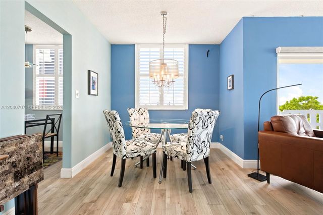 4350 Hillcrest Dr 611 611, Hollywood, FL 33021