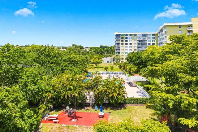 4350 Hillcrest Dr 611 611, Hollywood, FL 33021