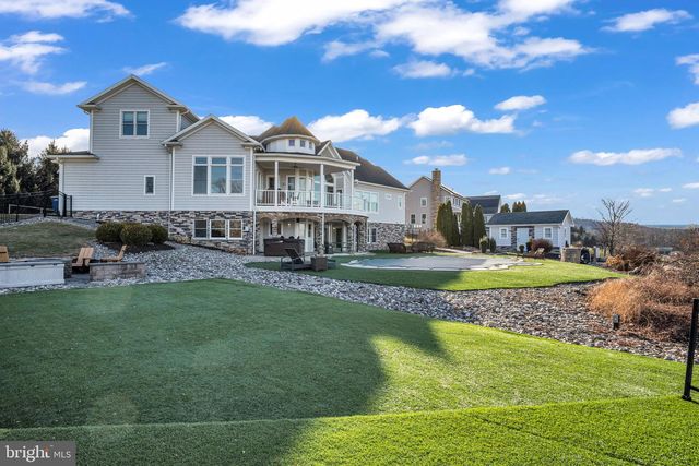 297 THORLEY RD, New Cumberland, PA 17070