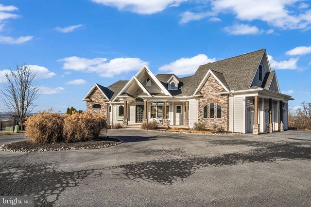 297 THORLEY RD, New Cumberland, PA 17070