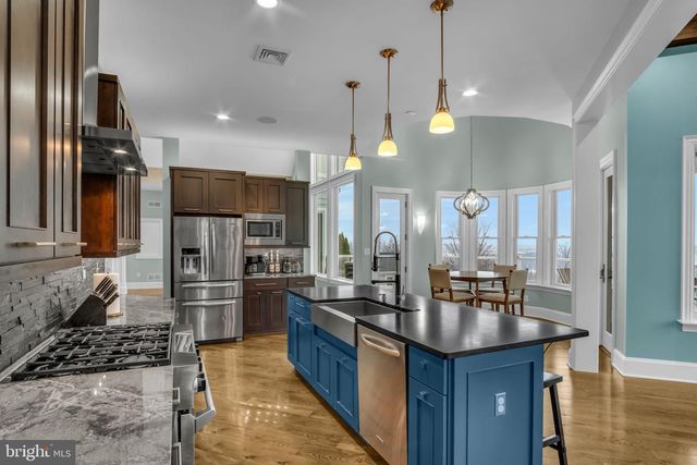 297 THORLEY RD, New Cumberland, PA 17070