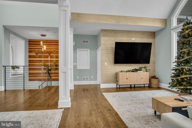 297 THORLEY RD, New Cumberland, PA 17070