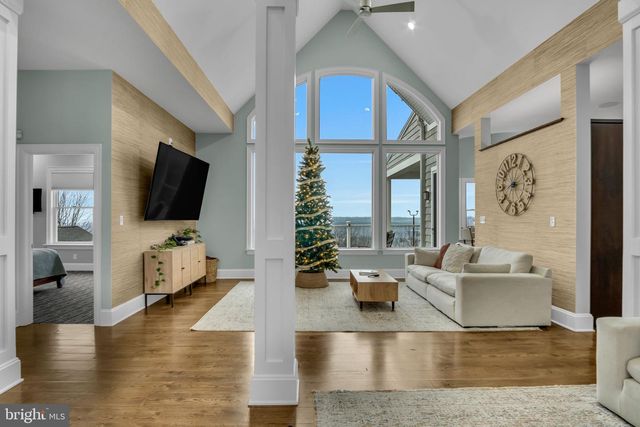 297 THORLEY RD, New Cumberland, PA 17070