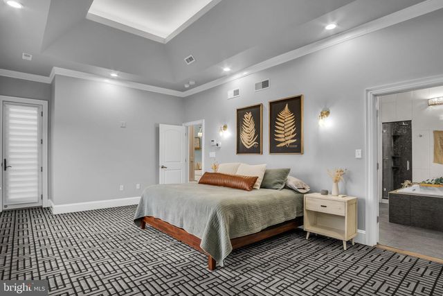 297 THORLEY RD, New Cumberland, PA 17070