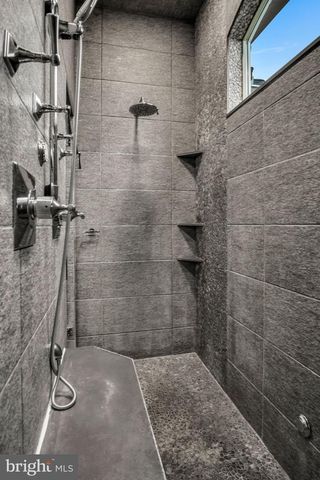 297 THORLEY RD, New Cumberland, PA 17070