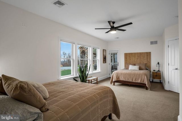 297 THORLEY RD, New Cumberland, PA 17070