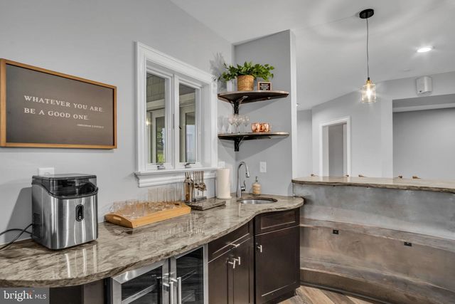 297 THORLEY RD, New Cumberland, PA 17070