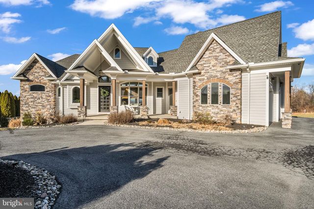 297 THORLEY RD, New Cumberland, PA 17070