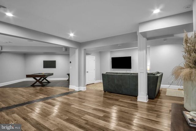 297 THORLEY RD, New Cumberland, PA 17070