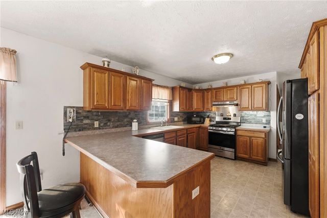 14716 Lawmont Street, North Lawrence, OH 44666