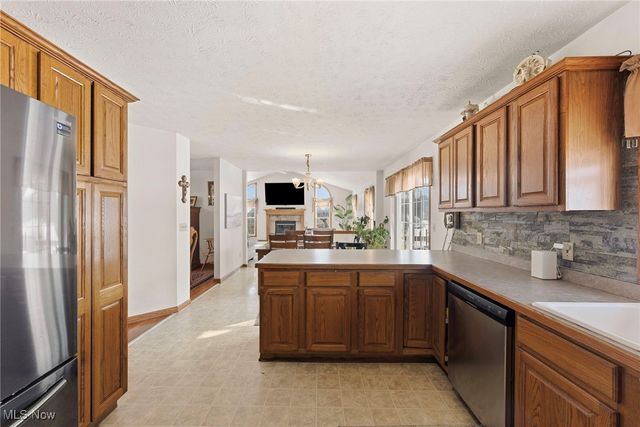 14716 Lawmont Street, North Lawrence, OH 44666