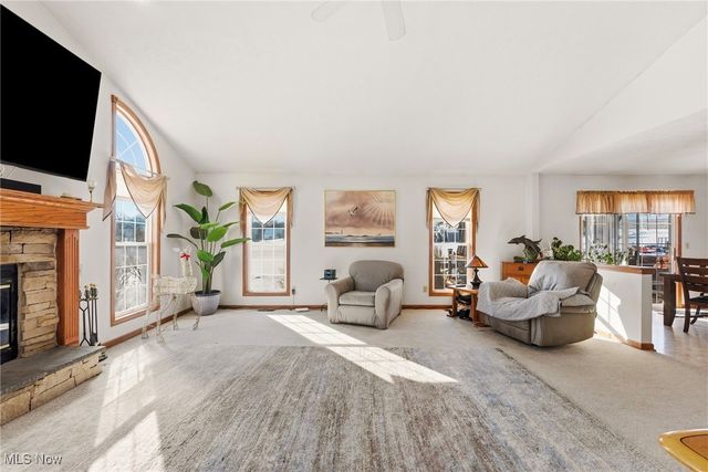 14716 Lawmont Street, North Lawrence, OH 44666