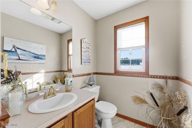 14716 Lawmont Street, North Lawrence, OH 44666